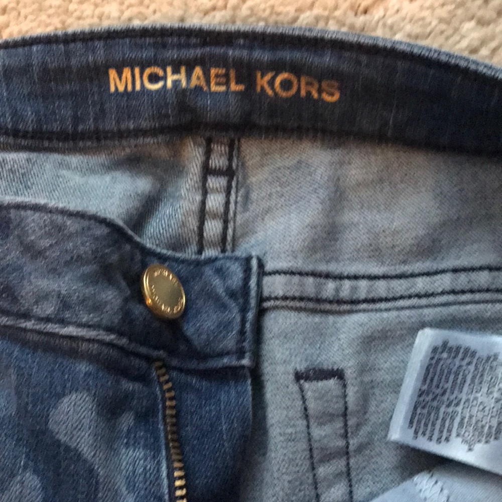 Super cute, worn once